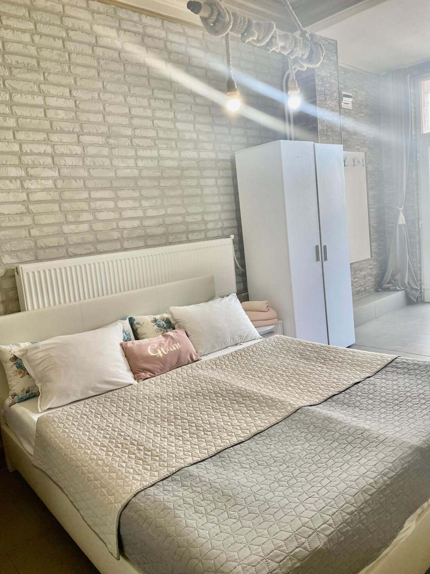 White Rose Guest Rooms Burgas Exterior foto