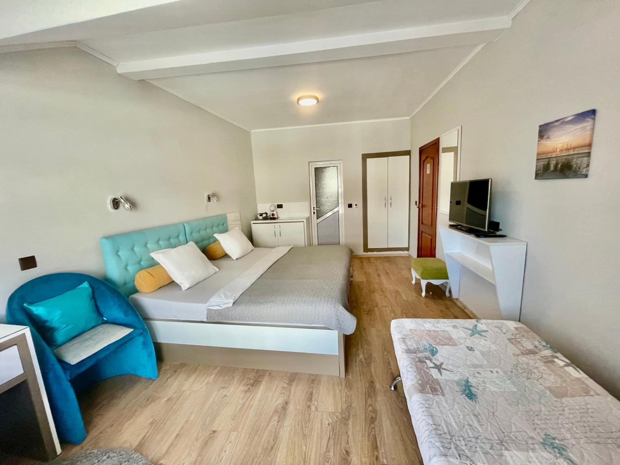 White Rose Guest Rooms Burgas Exterior foto